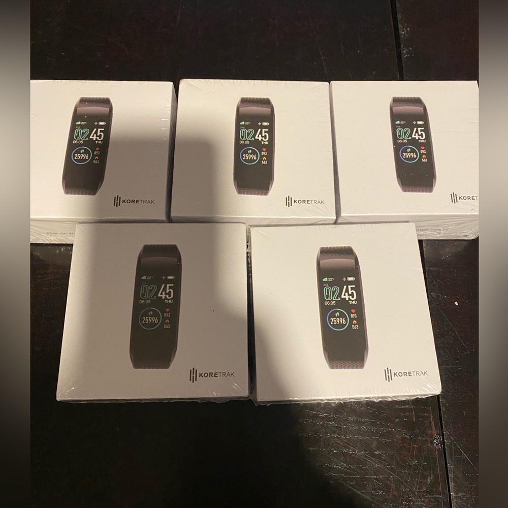 KoreTrak Smartwatches- Total of 5